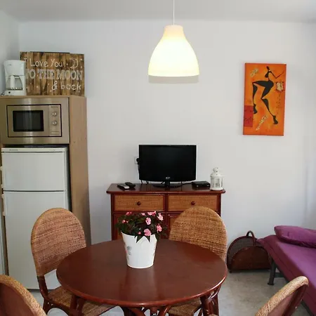 Ocean Canada Apartment *