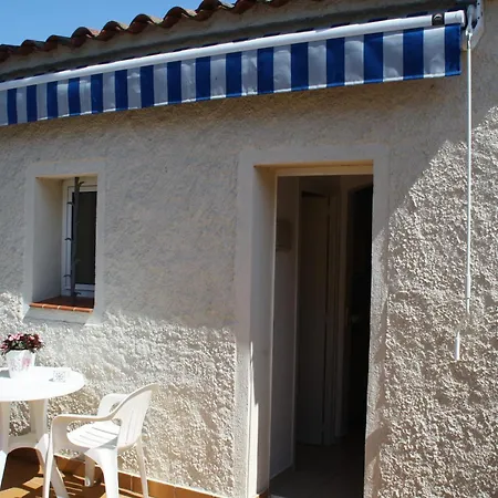 Ocean Canada Апартаменти *